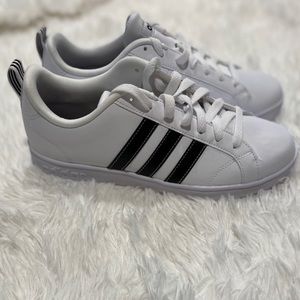NEW Adidas VS Advantage Tennis Sneakers